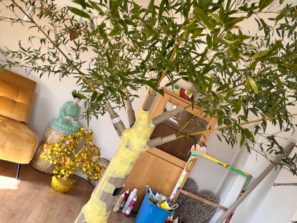 Mobiles Riesenbaum-Projekt: Dreidimensionale Kunsttherapie für Schulen & Teams vor Ort